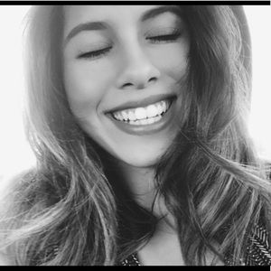 Meet your Posher, Abigail